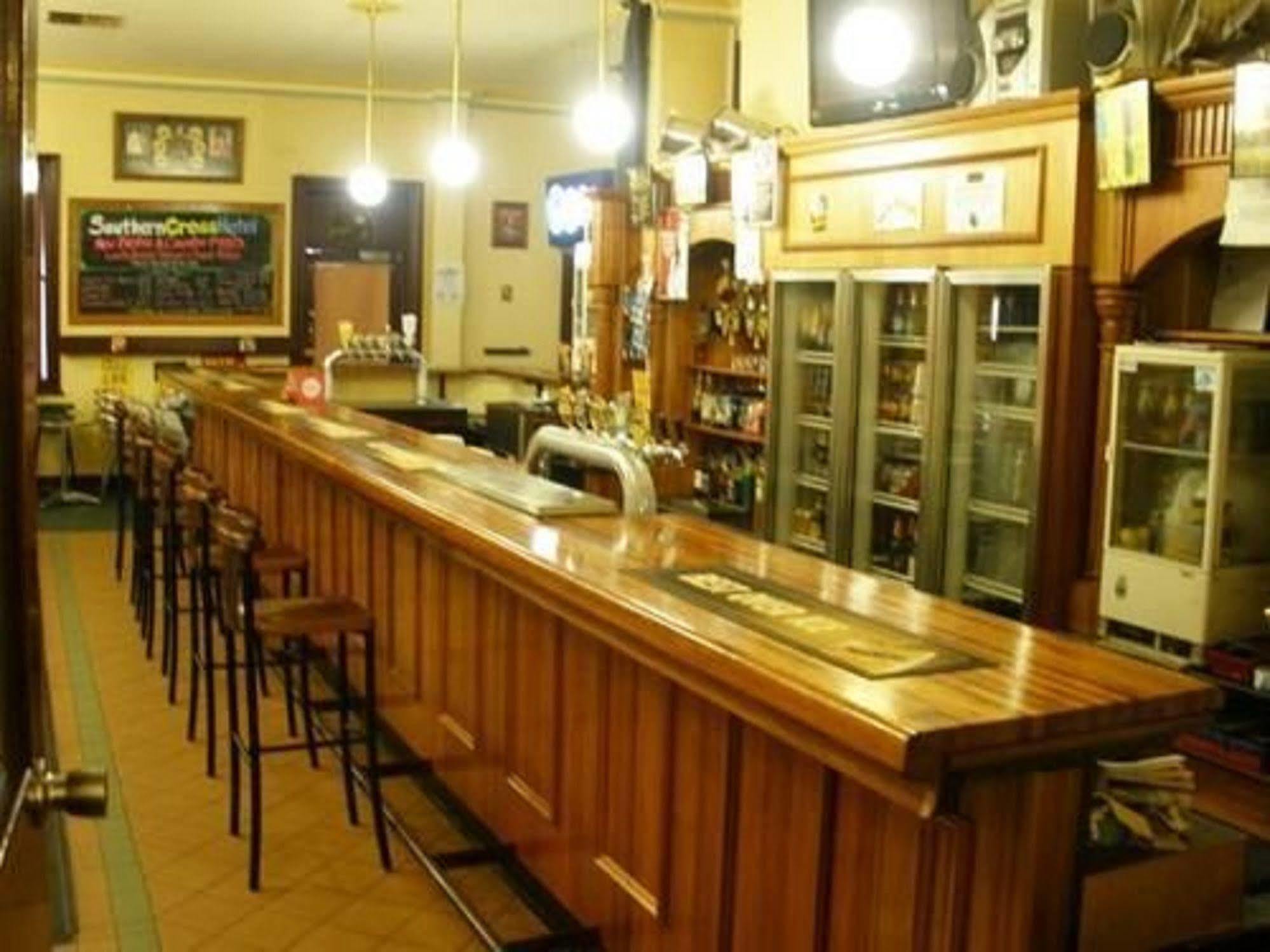 Desert Sand Motor Inn Броукън Хил Екстериор снимка